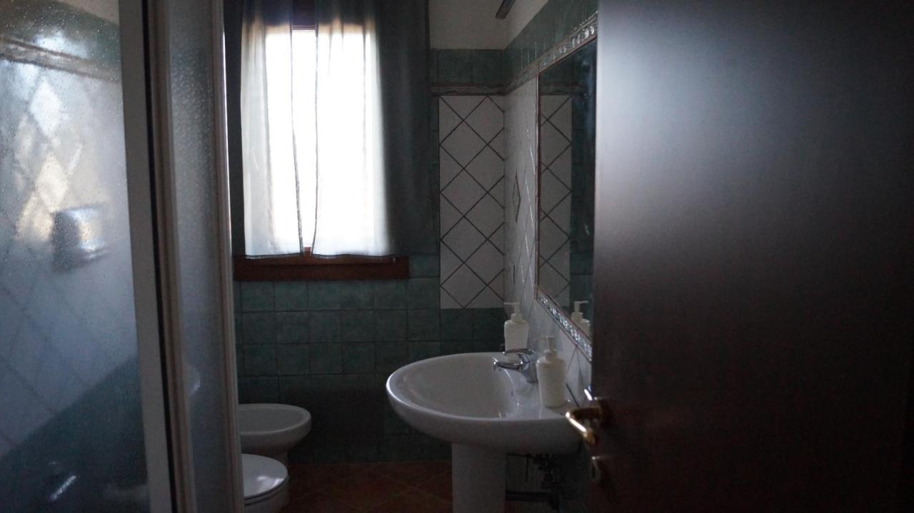 Vila Domo Sara Orosei Exteriér fotografie